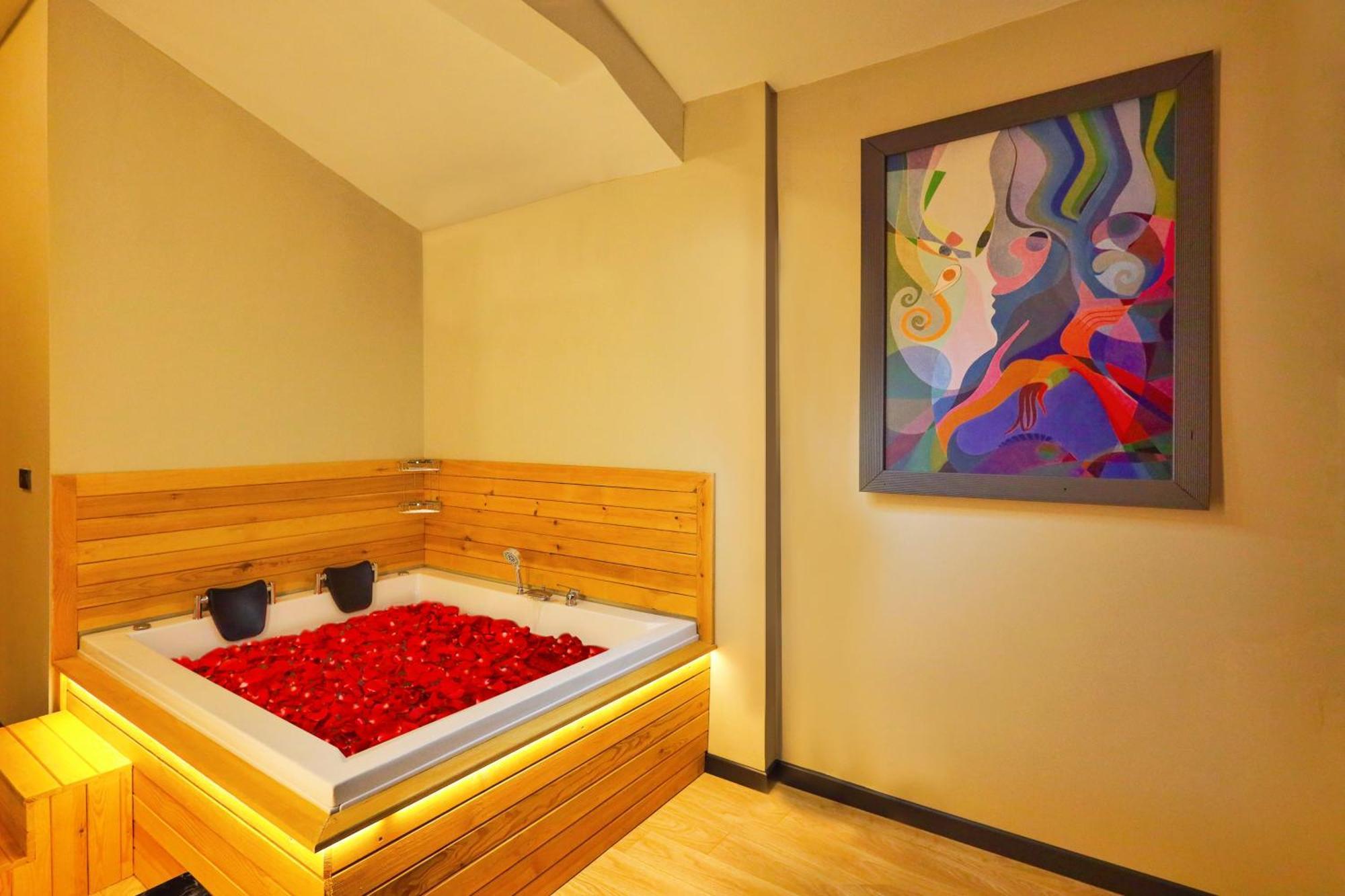 1314 Suite Hotel Istanbul Arnavutkoy Eksteriør billede
