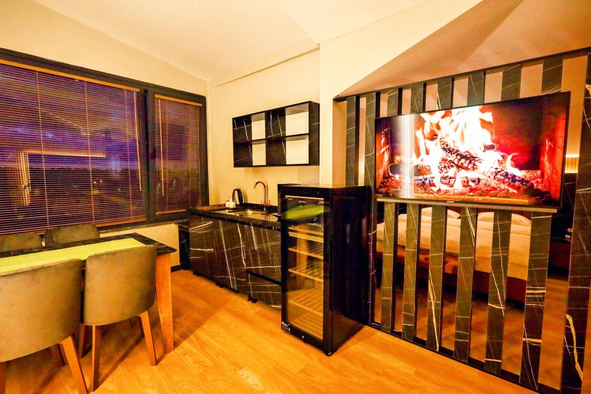 1314 Suite Hotel Istanbul Arnavutkoy Eksteriør billede